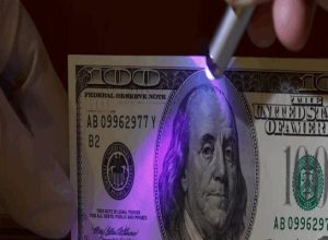 دلار تقلبی در بازار