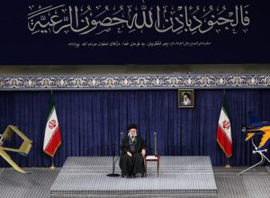 نتیجه غفلت خواص از وظیفه خود ضربه&zwnj;های سنگین تاریخی به ملت خواهد بود